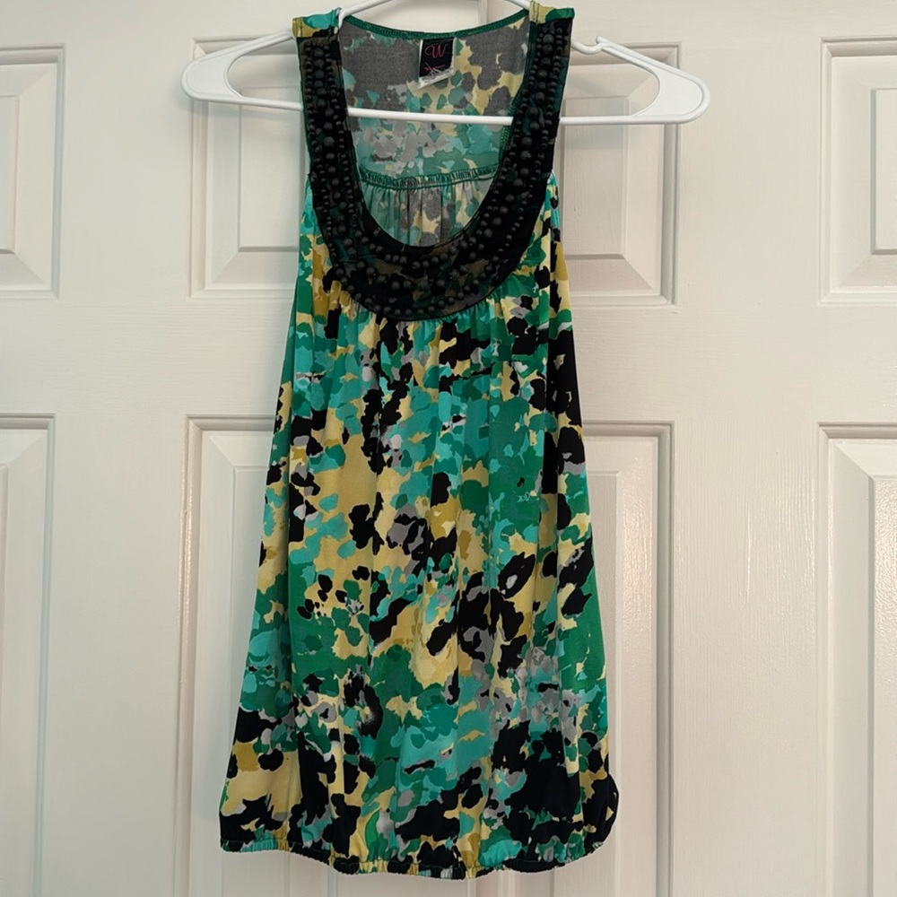 Wrapper medium green yellow black summer casual top